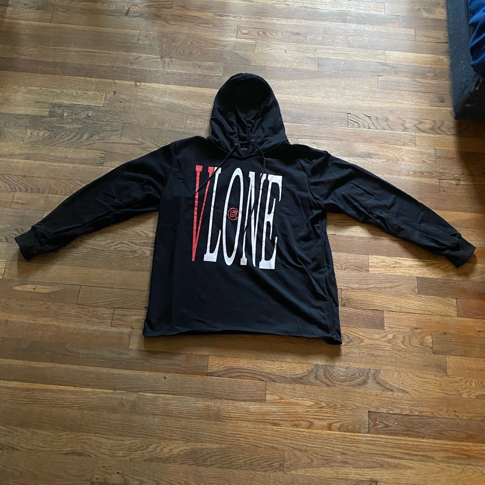 VLONE Dragon Hoodie White Black & Red Pullover size XL